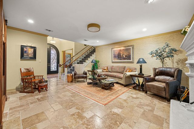 1524 Travis Street, Columbus, TX 78934