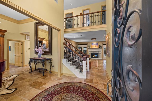 1524 Travis Street, Columbus, TX 78934