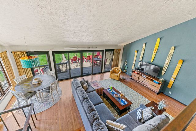10632 Ventura Boulevard, Machesney Park, IL 61115