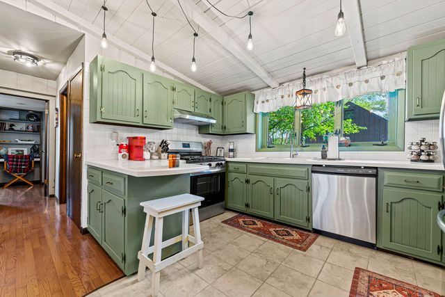 10632 Ventura Boulevard, Machesney Park, IL 61115