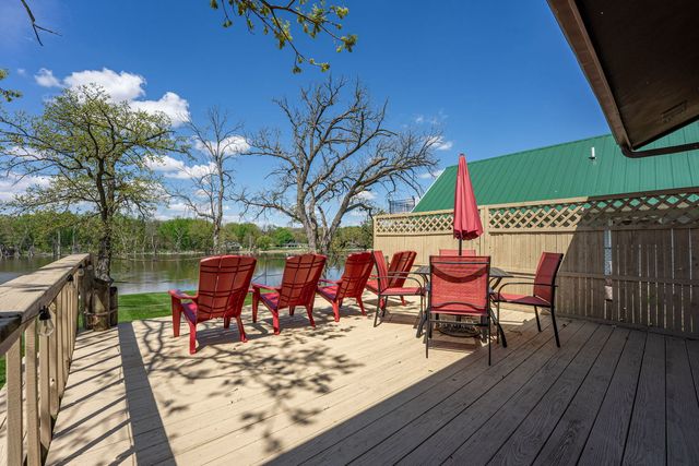 10632 Ventura Boulevard, Machesney Park, IL 61115