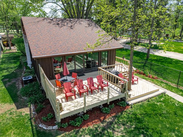 10632 Ventura Boulevard, Machesney Park, IL 61115