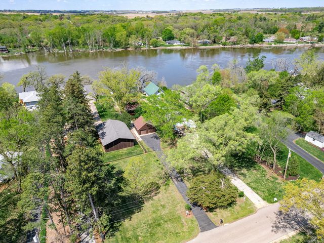 10632 Ventura Boulevard, Machesney Park, IL 61115