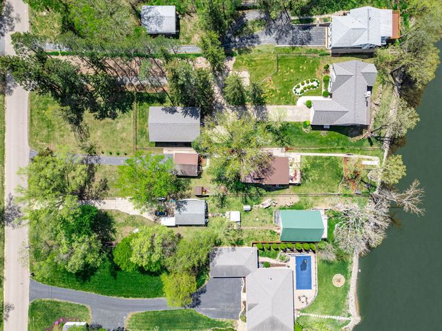 10632 Ventura Boulevard, Machesney Park, IL 61115