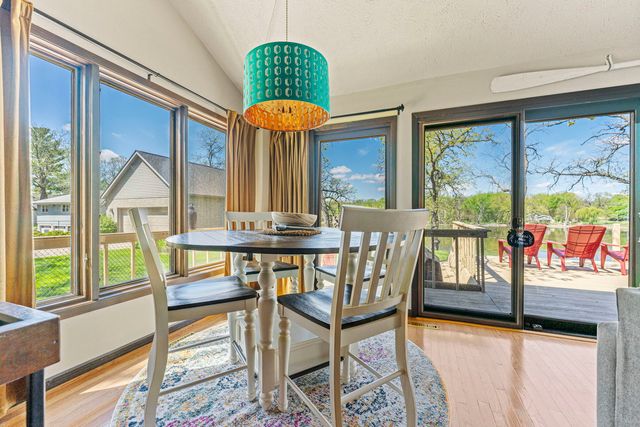 10632 Ventura Boulevard, Machesney Park, IL 61115