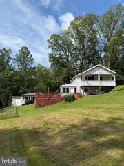 4081 WOLF GAP RD, Edinburg, VA 22824