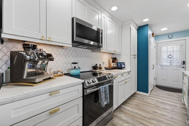 2902 LICHEN LANE D, Clearwater, FL 33760