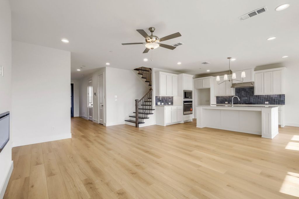 3156 Sir River Street, Lewisville, TX 75056 — photo 3
