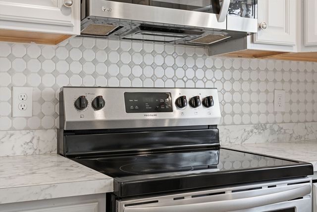 153 Elm St, East Longmeadow, MA 01028