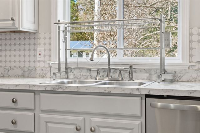 153 Elm St, East Longmeadow, MA 01028