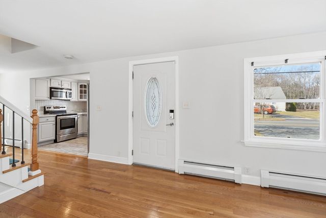 153 Elm St, East Longmeadow, MA 01028