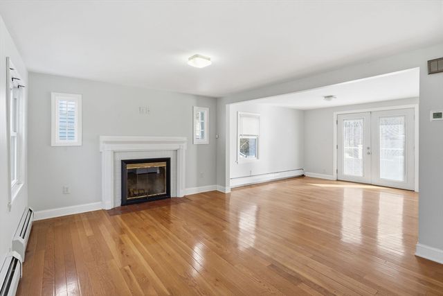 153 Elm St, East Longmeadow, MA 01028