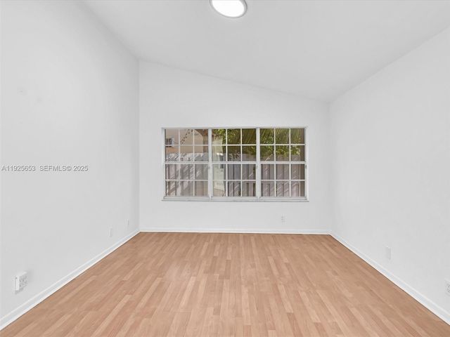 255 Somerset Way, Weston, FL 33326