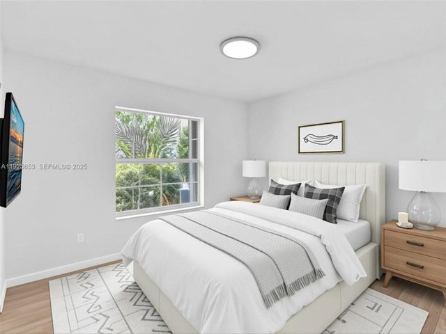 255 Somerset Way, Weston, FL 33326