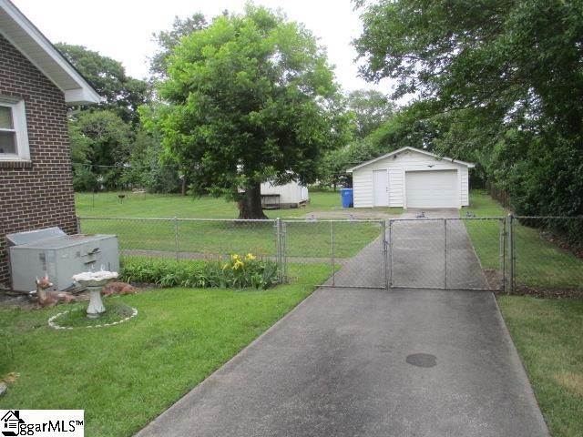 210 Donnan Road, Greenville, SC 29687