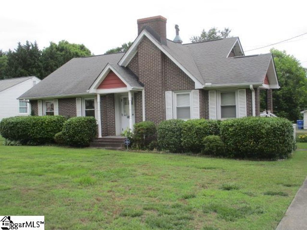 210 Donnan Road, Greenville, SC 29687