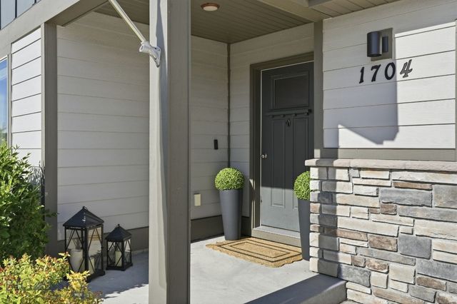 1704 Shelby Avenue, Belgrade, MT 59714