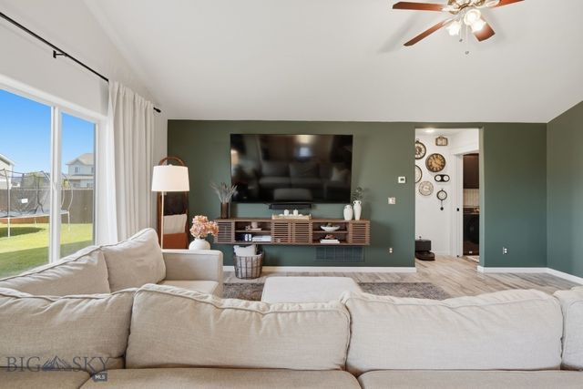 1704 Shelby Avenue, Belgrade, MT 59714