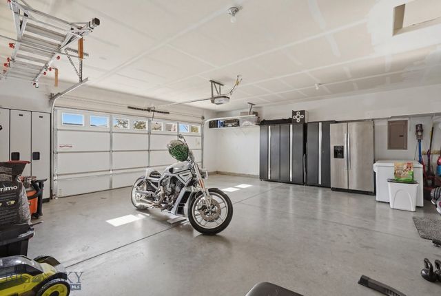 1704 Shelby Avenue, Belgrade, MT 59714