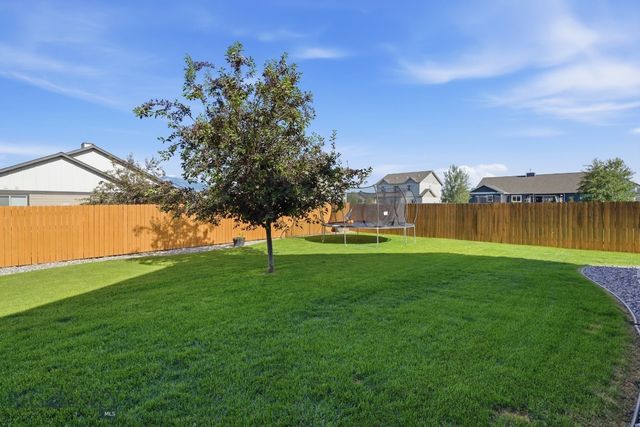 1704 Shelby Avenue, Belgrade, MT 59714