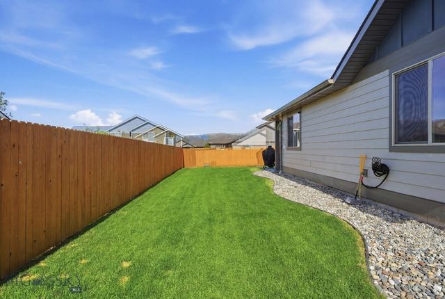 1704 Shelby Avenue, Belgrade, MT 59714
