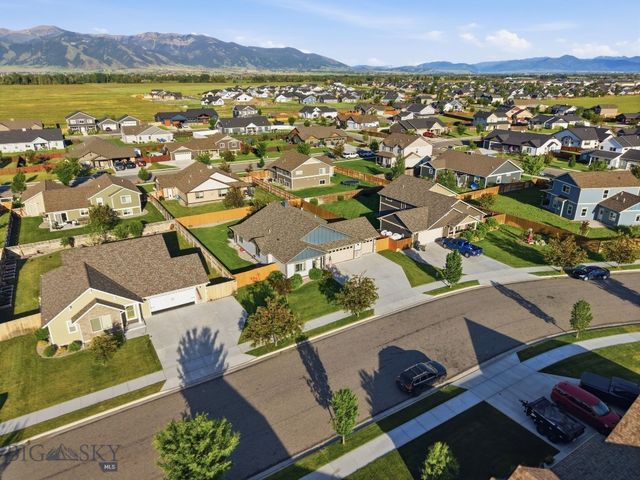 1704 Shelby Avenue, Belgrade, MT 59714