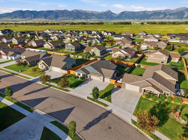 1704 Shelby Avenue, Belgrade, MT 59714
