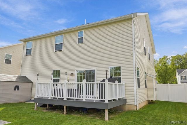 106 Lynette Lane, Amherst, NY 14228