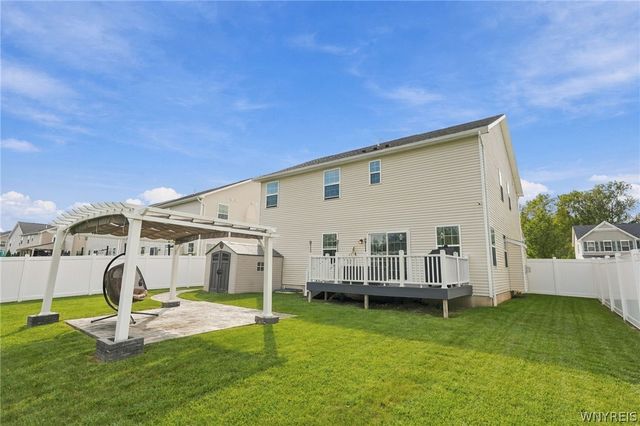 106 Lynette Lane, Amherst, NY 14228