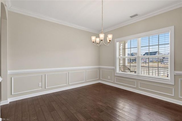 1844 Carrera RDG, Chesapeake, VA 23320