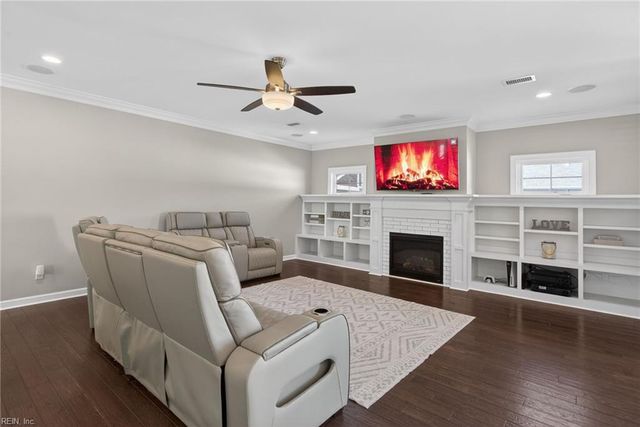1844 Carrera RDG, Chesapeake, VA 23320