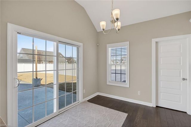 1844 Carrera RDG, Chesapeake, VA 23320