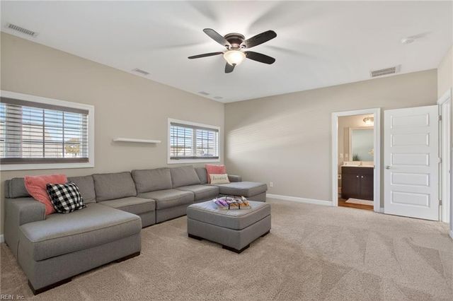 1844 Carrera RDG, Chesapeake, VA 23320