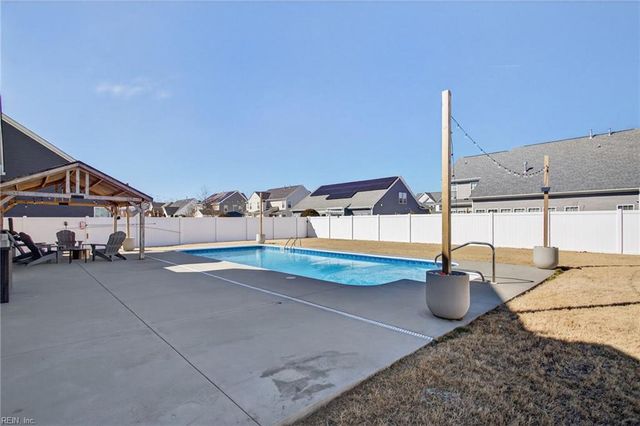 1844 Carrera RDG, Chesapeake, VA 23320