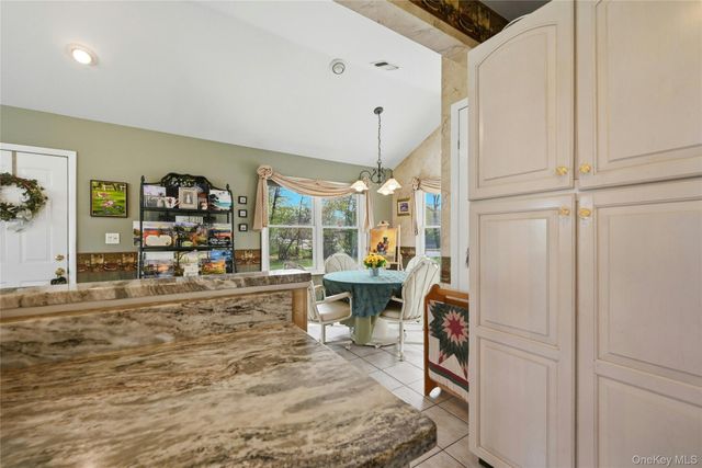 27 Halsey Street, Islandia, NY 11749