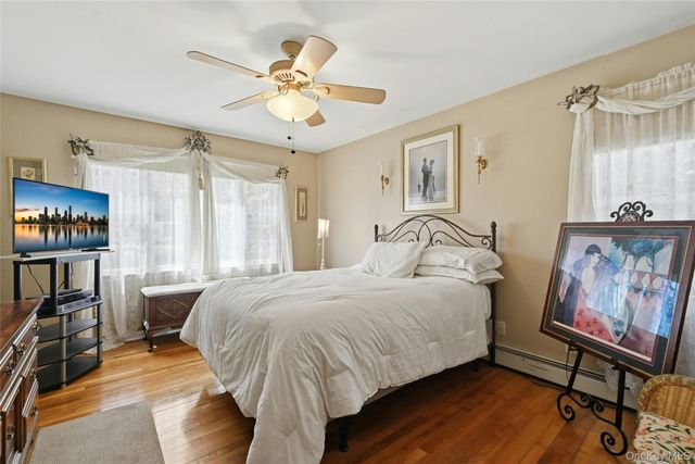 27 Halsey Street, Islandia, NY 11749