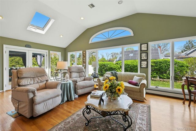 27 Halsey Street, Islandia, NY 11749