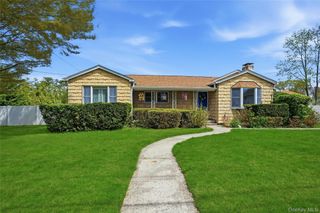 27 Halsey Street, Islandia, NY 11749