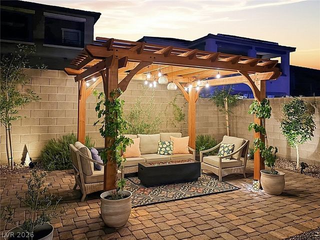 856 Riverlawn Place, Las Vegas, NV 89138