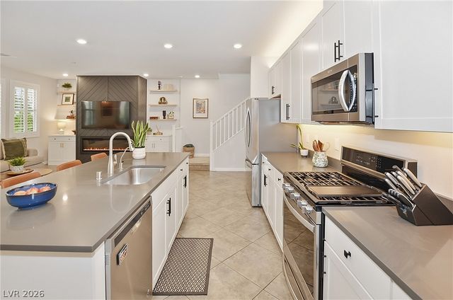 856 Riverlawn Place, Las Vegas, NV 89138