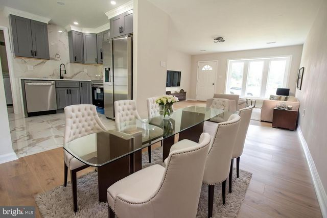 7928 RUSSELL RD, Alexandria, VA 22309