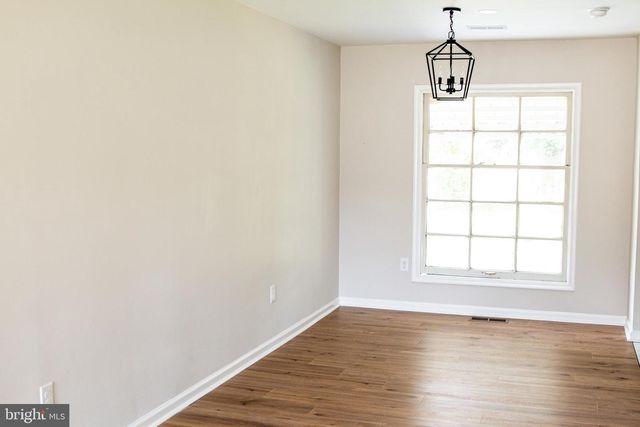 7928 RUSSELL RD, Alexandria, VA 22309