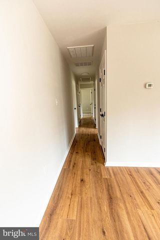 7928 RUSSELL RD, Alexandria, VA 22309