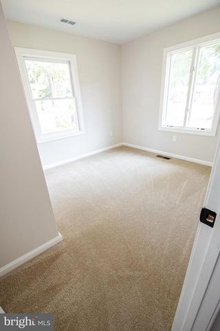 7928 RUSSELL RD, Alexandria, VA 22309