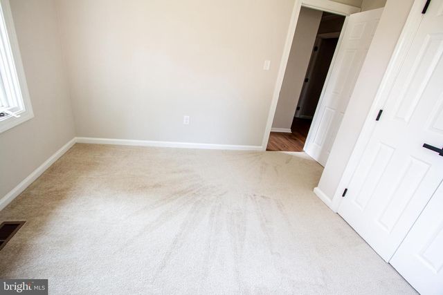 7928 RUSSELL RD, Alexandria, VA 22309