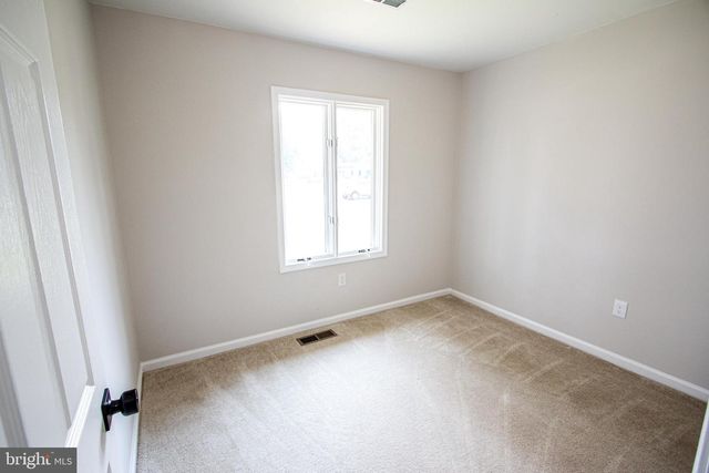 7928 RUSSELL RD, Alexandria, VA 22309
