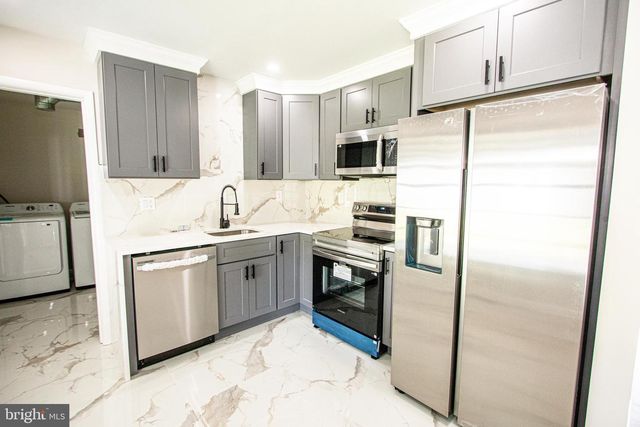 7928 RUSSELL RD, Alexandria, VA 22309