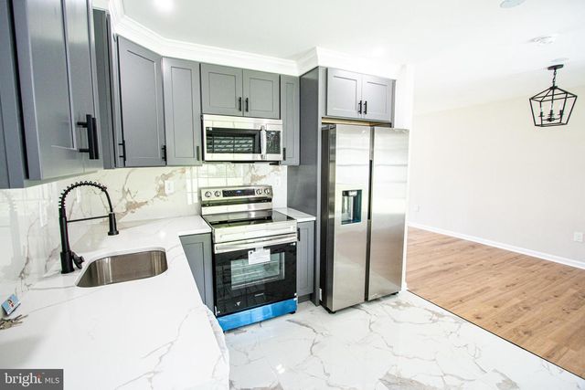 7928 RUSSELL RD, Alexandria, VA 22309