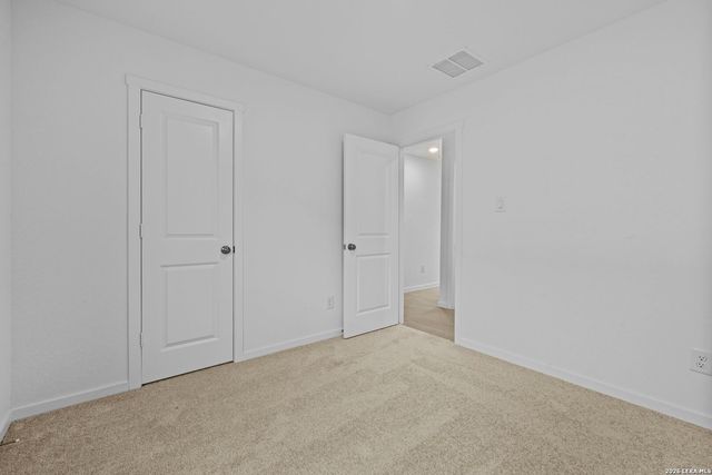 12619 Kathleen St, St Hedwig, TX 78152