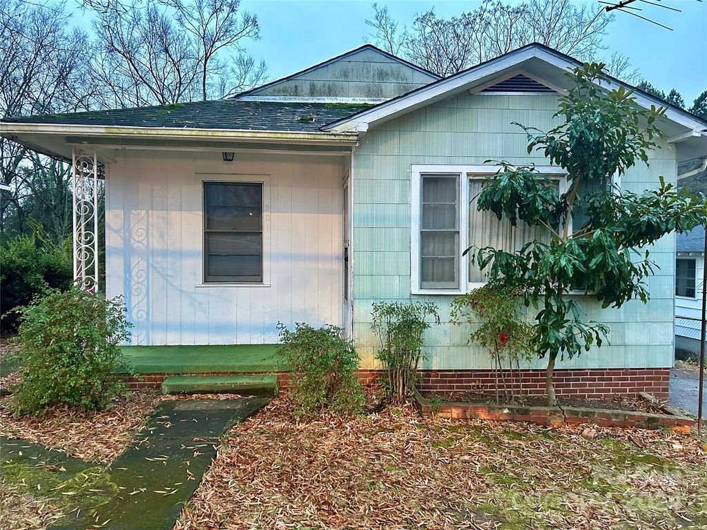 601 Sherman Street, Badin, NC 28009